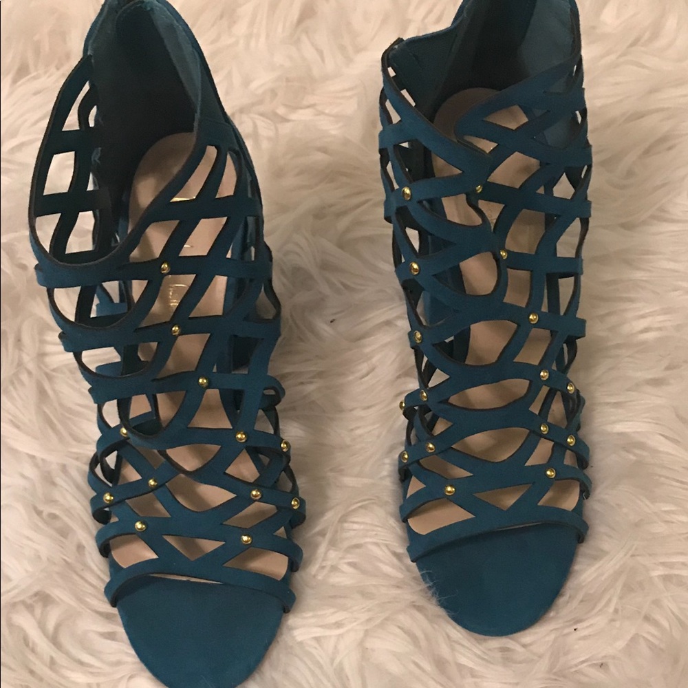 Wedge heels